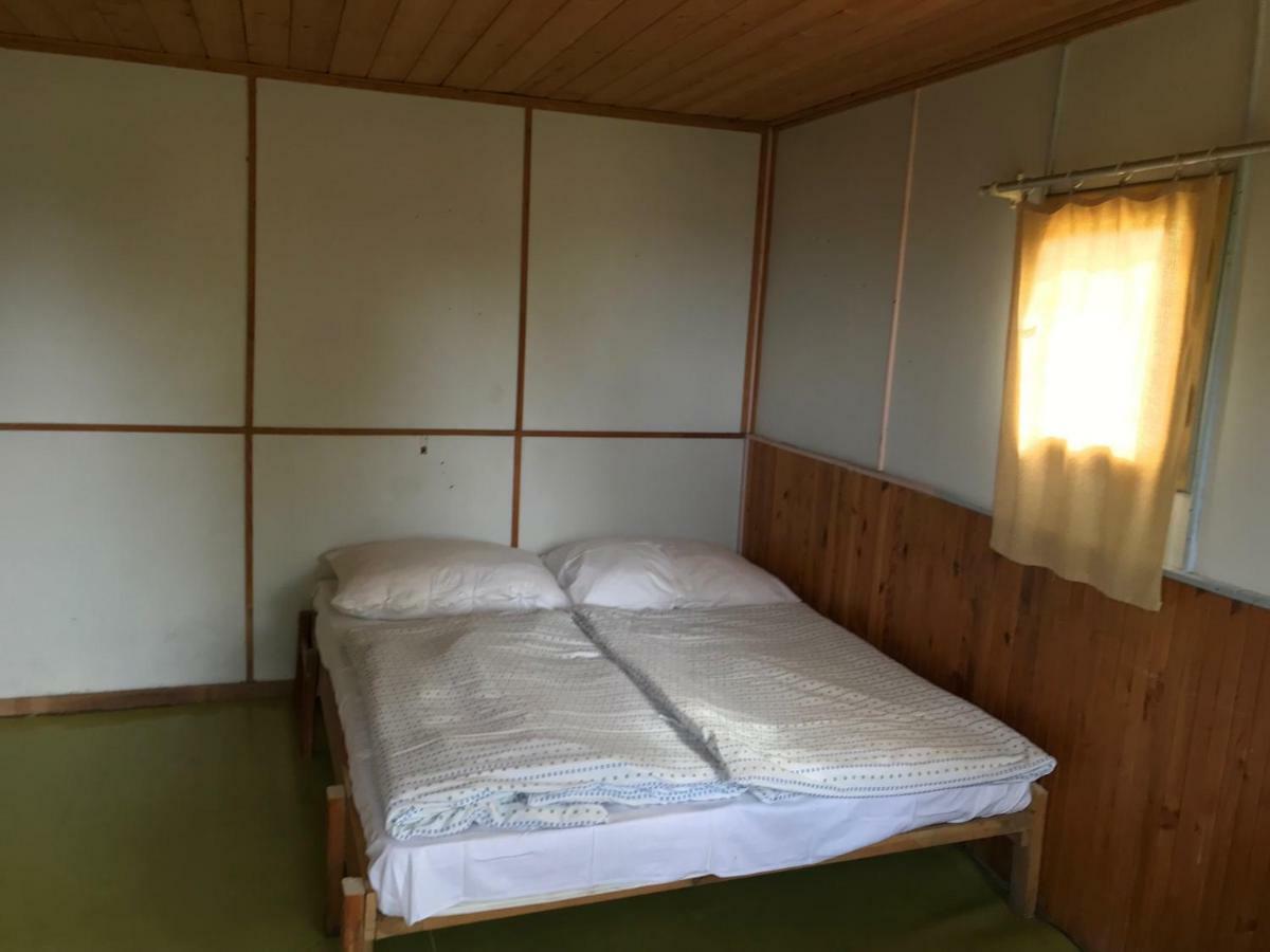 Retro Chaty U Plaze Lipno Hotel Černá v Pošumaví Екстериор снимка